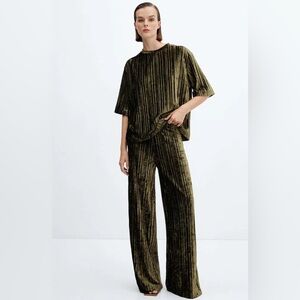 MANGO Pleated Velvet Trousers – Olive Green – Size M (NWOT)
